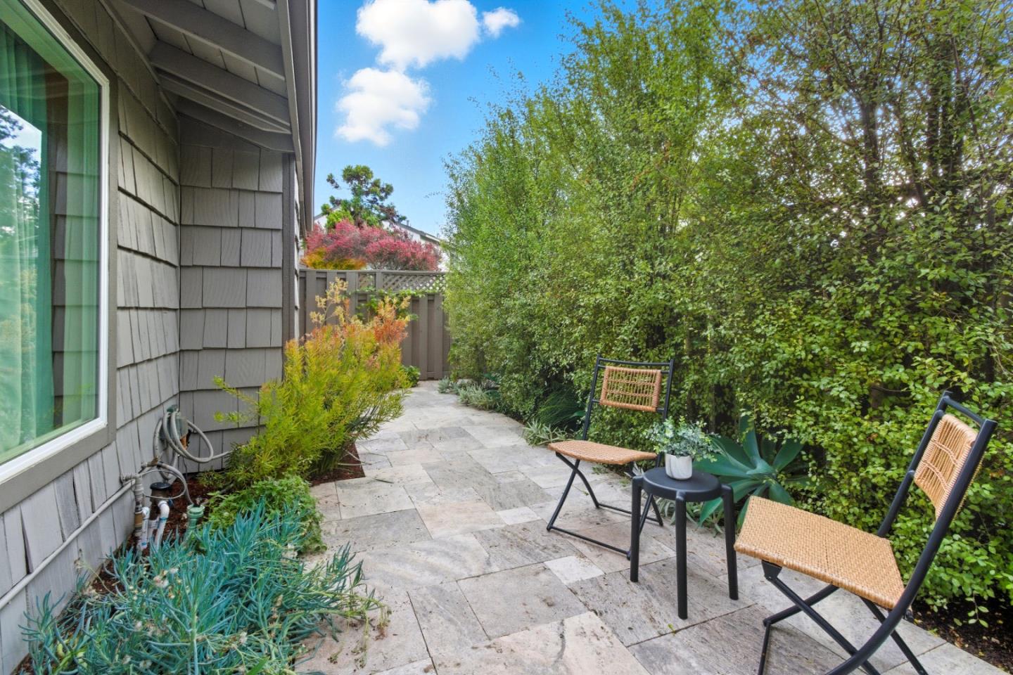 Detail Gallery Image 21 of 25 For 986 Cartier Ln, Foster City,  CA 94404 - 2 Beds | 2 Baths