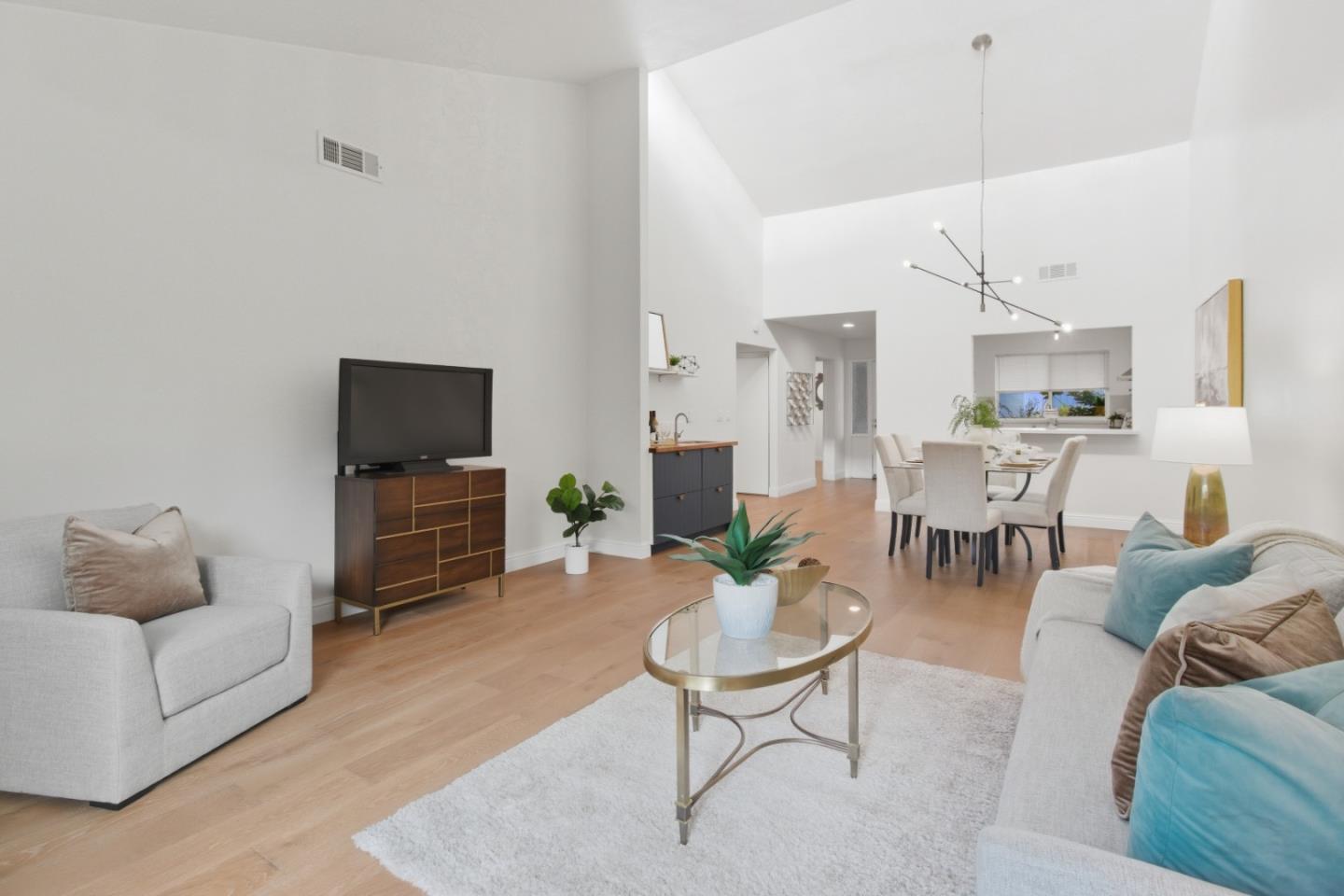 Detail Gallery Image 3 of 25 For 986 Cartier Ln, Foster City,  CA 94404 - 2 Beds | 2 Baths