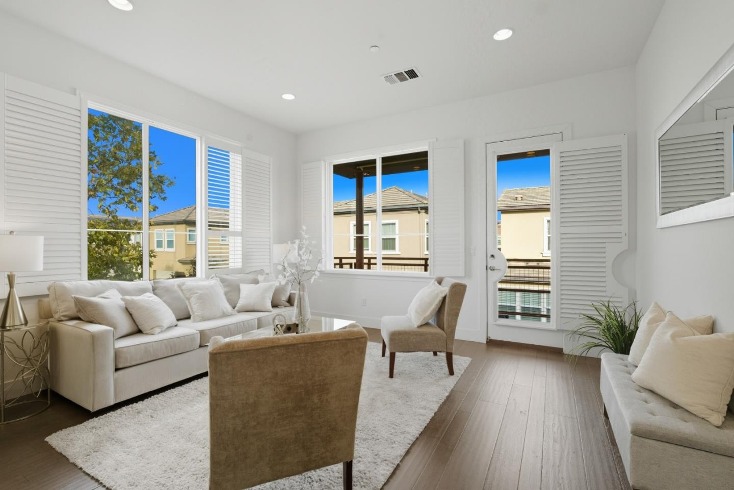 Detail Gallery Image 2 of 67 For 528 Odyssey Ln, Milpitas,  CA 95035 - 2 Beds | 2 Baths