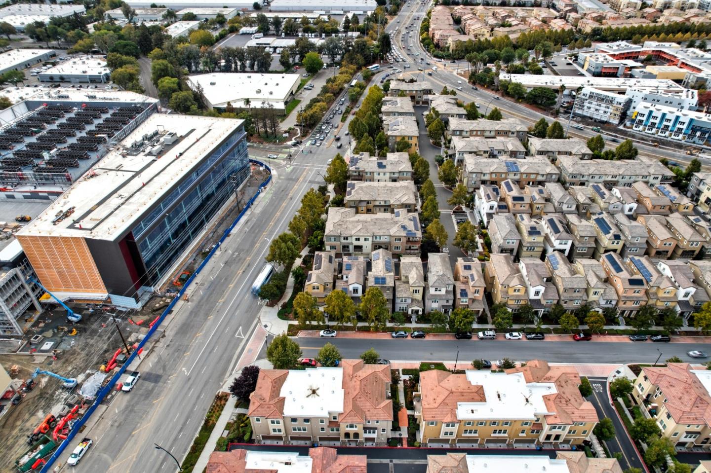 Detail Gallery Image 49 of 67 For 528 Odyssey Ln, Milpitas,  CA 95035 - 2 Beds | 2 Baths