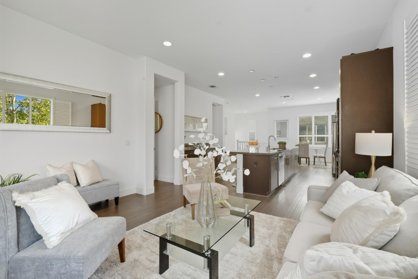 Detail Gallery Image 5 of 67 For 528 Odyssey Ln, Milpitas,  CA 95035 - 2 Beds | 2 Baths