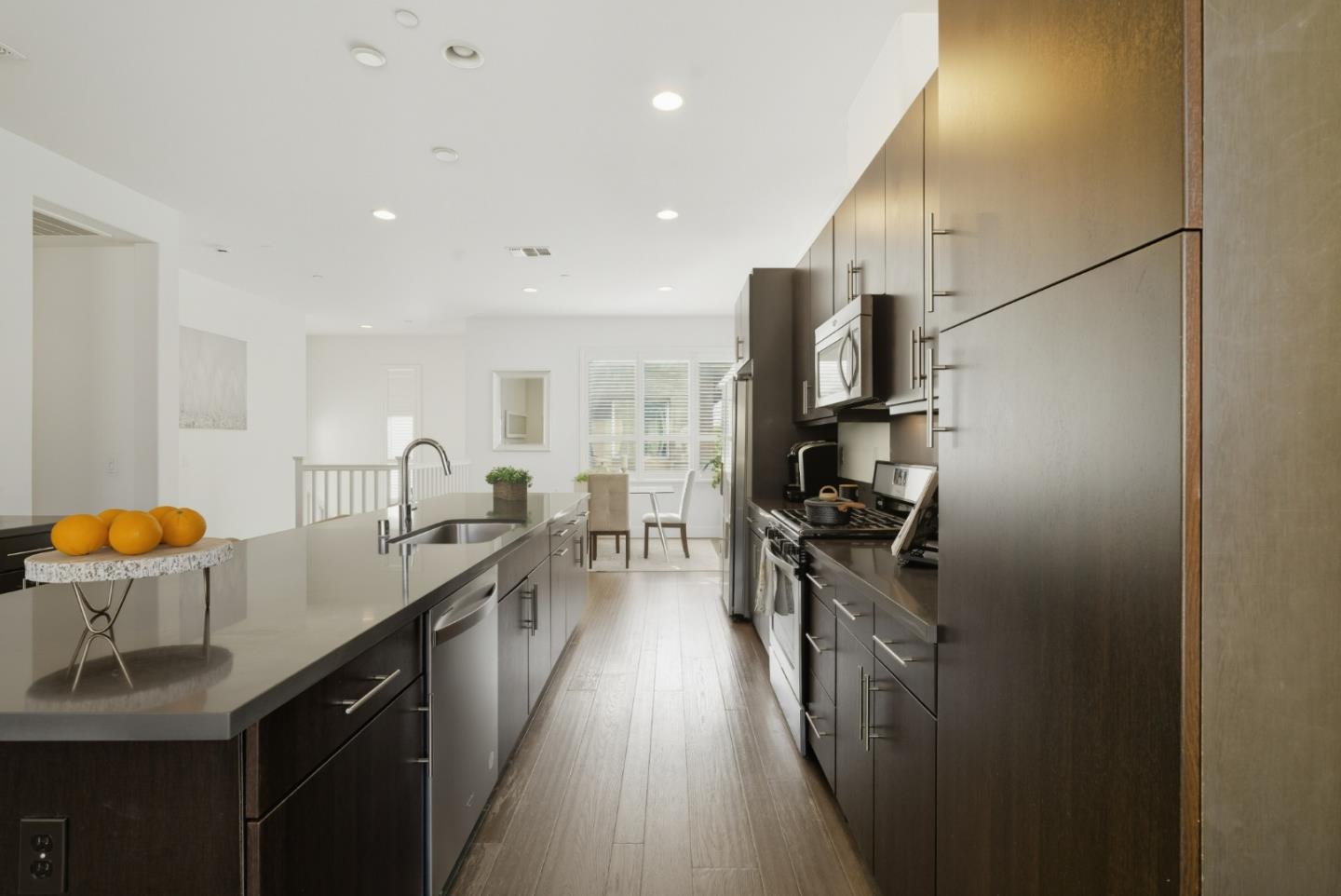 Detail Gallery Image 7 of 67 For 528 Odyssey Ln, Milpitas,  CA 95035 - 2 Beds | 2 Baths