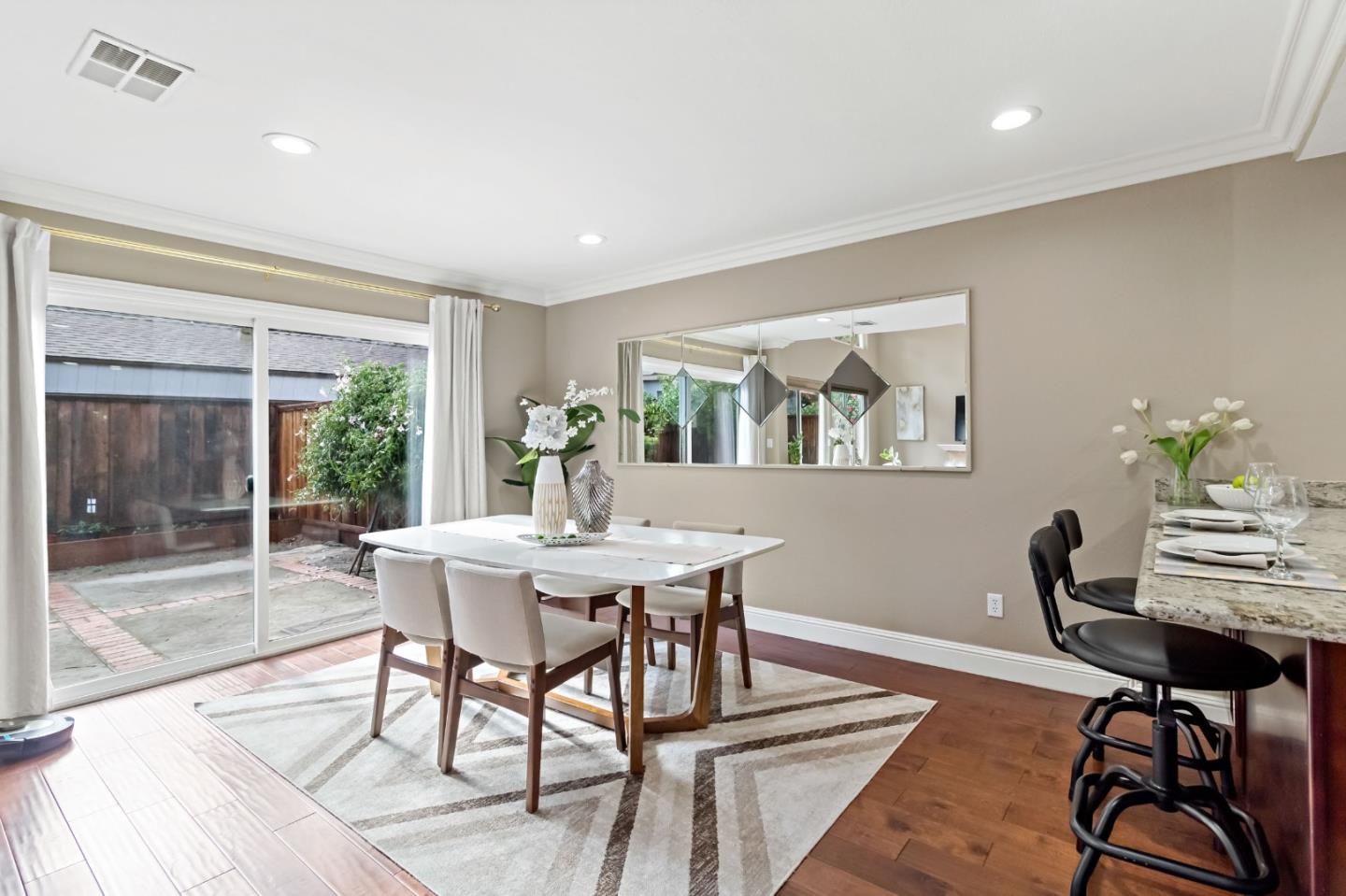 Detail Gallery Image 22 of 56 For 1928 North Star Pl, San Jose,  CA 95131 - 3 Beds | 2 Baths