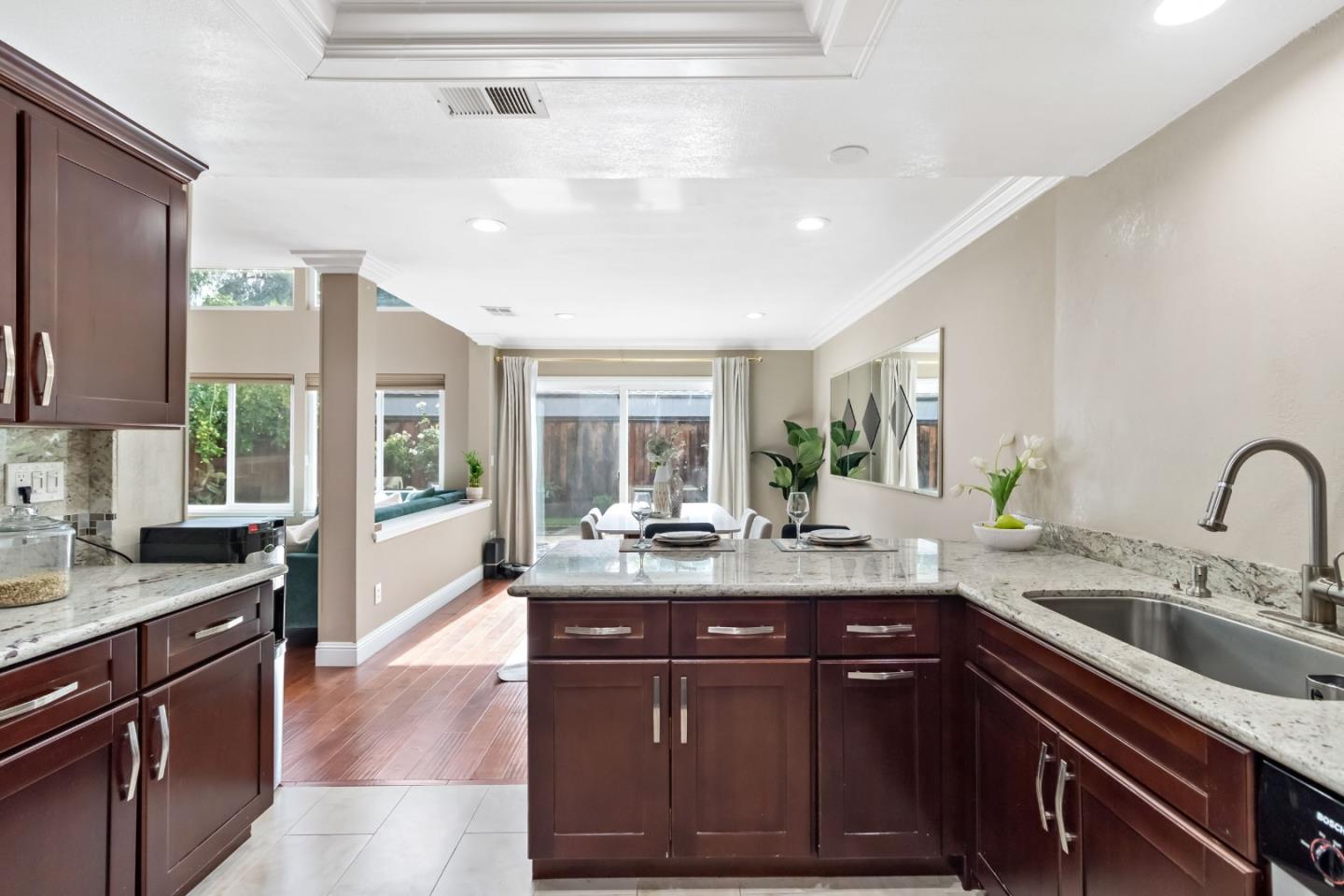 Detail Gallery Image 24 of 56 For 1928 North Star Pl, San Jose,  CA 95131 - 3 Beds | 2 Baths