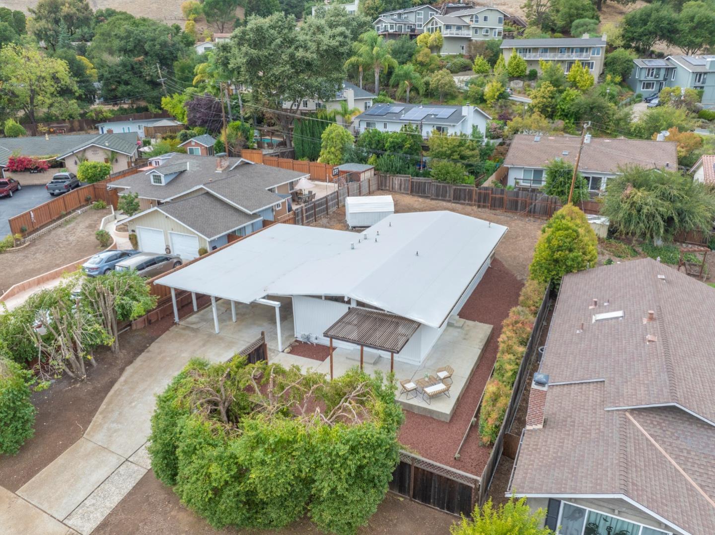 Detail Gallery Image 13 of 44 For 775 Claremont Dr, Morgan Hill,  CA 95037 - 3 Beds | 2 Baths