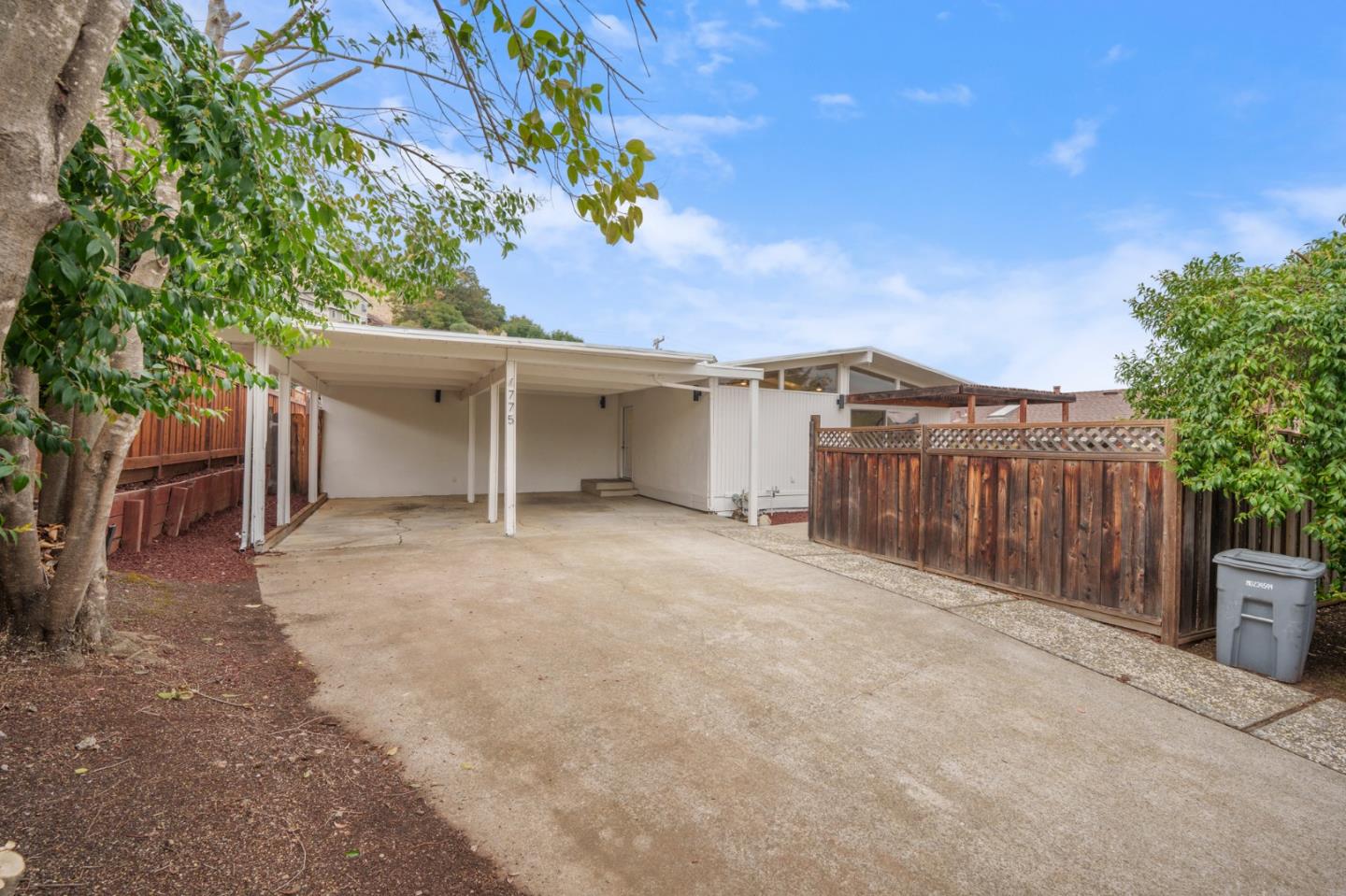 Detail Gallery Image 18 of 44 For 775 Claremont Dr, Morgan Hill,  CA 95037 - 3 Beds | 2 Baths