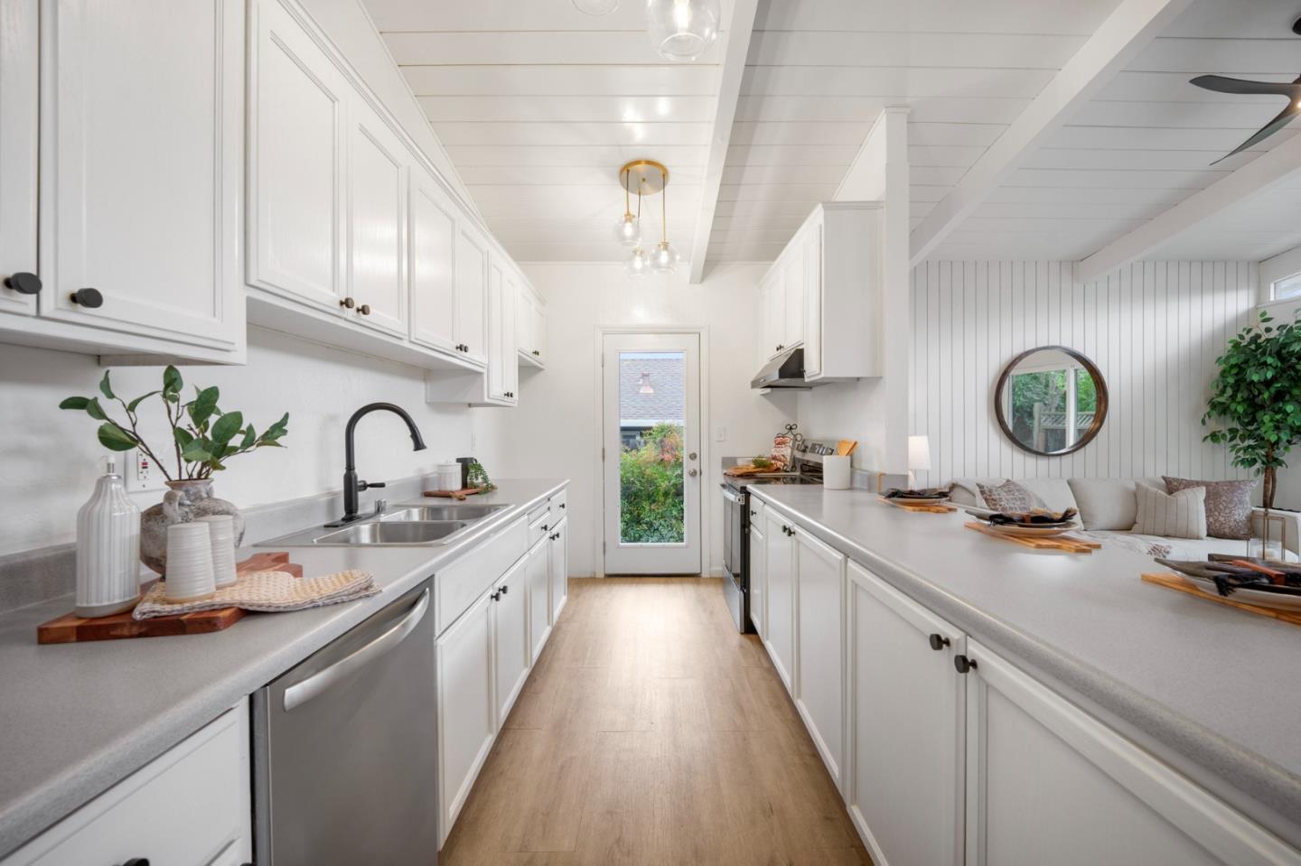 Detail Gallery Image 24 of 44 For 775 Claremont Dr, Morgan Hill,  CA 95037 - 3 Beds | 2 Baths