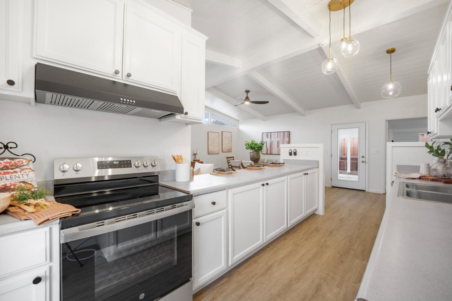 Detail Gallery Image 26 of 44 For 775 Claremont Dr, Morgan Hill,  CA 95037 - 3 Beds | 2 Baths