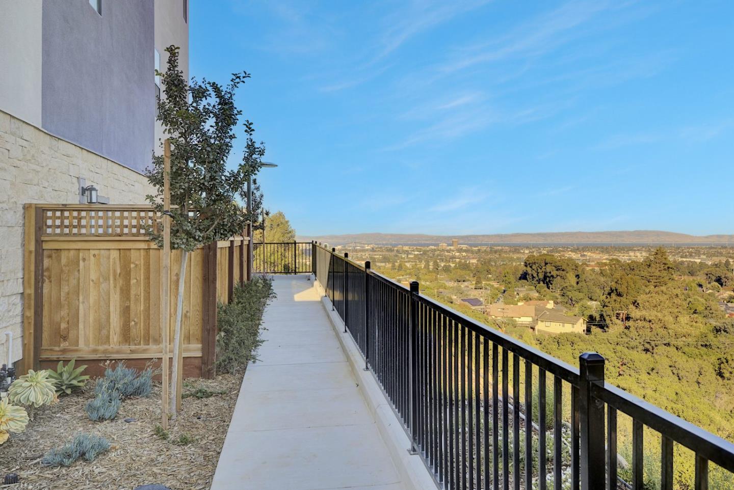 Detail Gallery Image 8 of 65 For 2500 Sage St, San Mateo,  CA 94403 - 4 Beds | 3/1 Baths