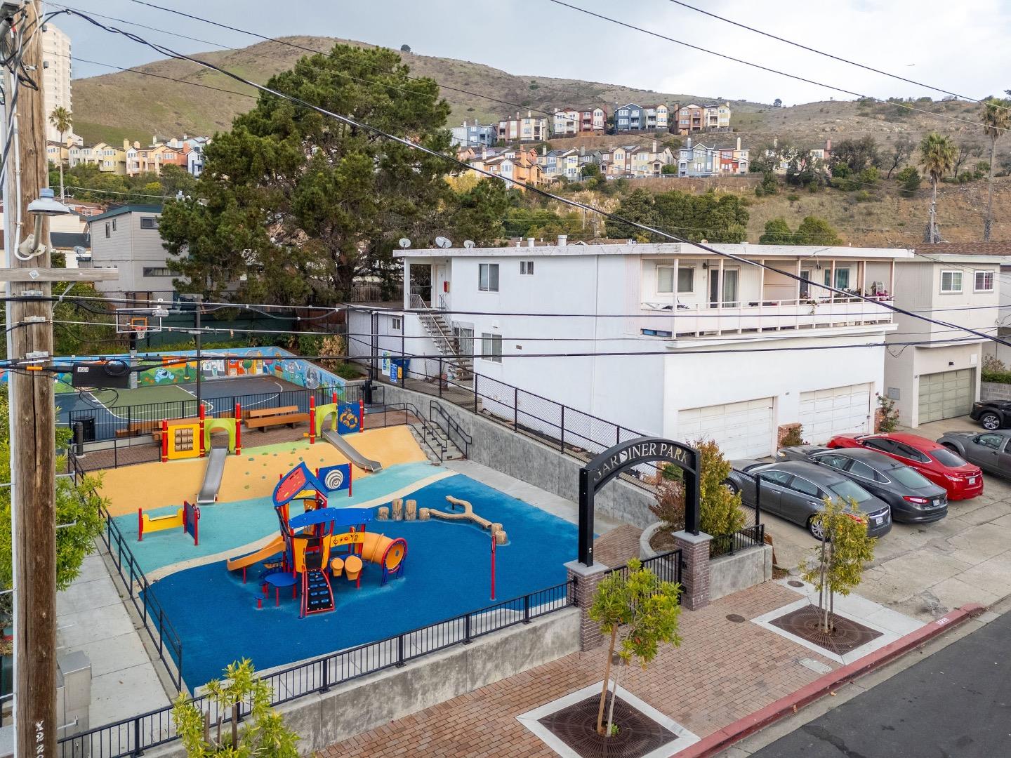 Detail Gallery Image 3 of 39 For 141 Gardiner Ave, South San Francisco,  CA 94080 - – Beds | – Baths