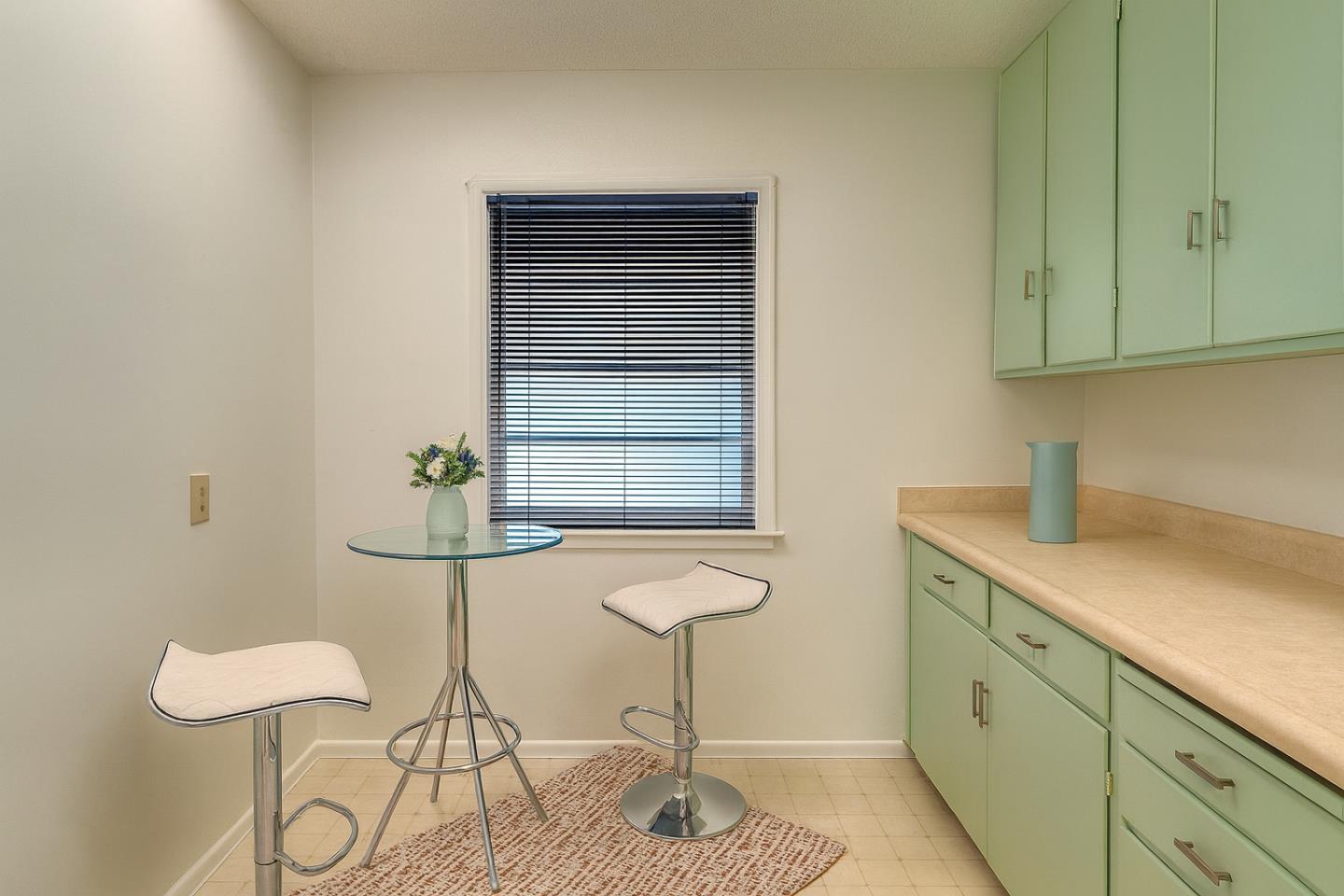 Detail Gallery Image 4 of 14 For 2760-2762 Byron St, Palo Alto,  CA 94306 - – Beds | – Baths