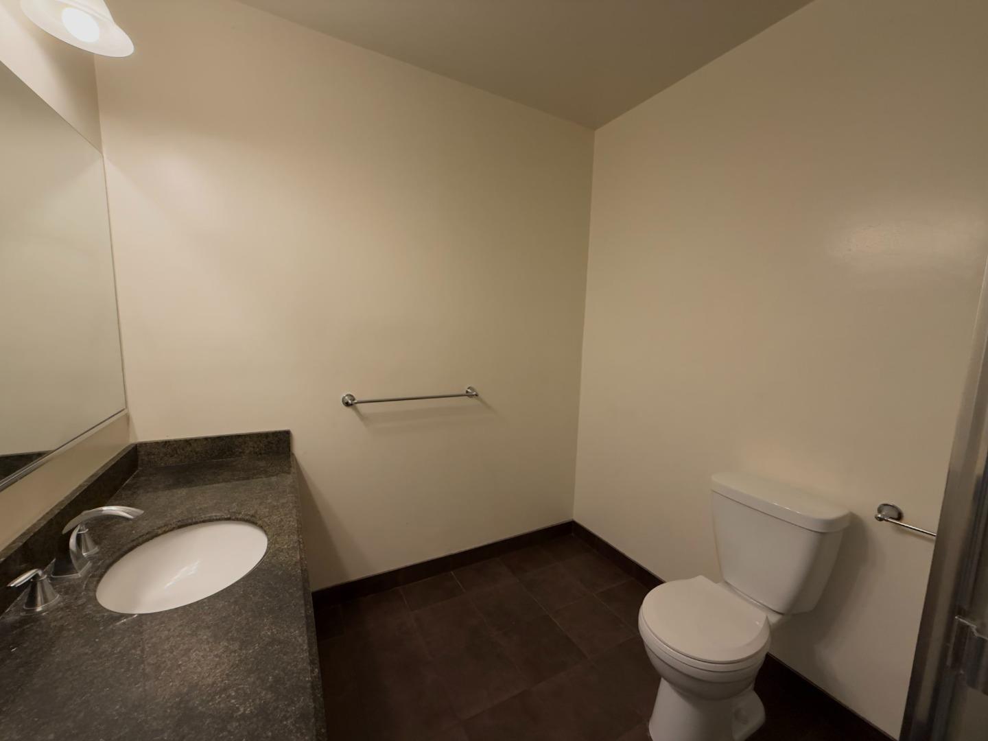 Detail Gallery Image 16 of 22 For 1340 E William Ct, San Jose,  CA 95116 - 4 Beds | 3 Baths