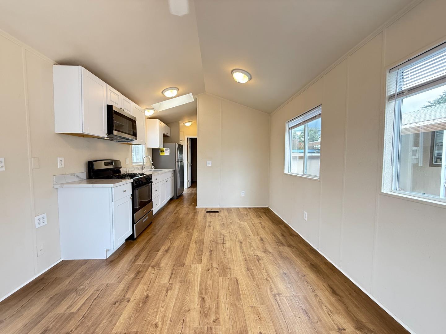 Detail Gallery Image 3 of 16 For 111 El Crystal Dr #111,  Santa Rosa,  CA 95407 - 1 Beds | 1 Baths