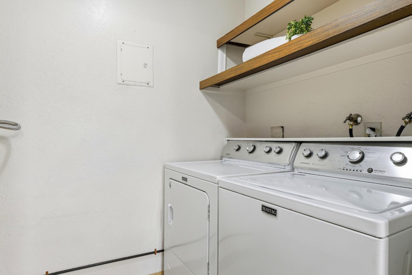 Detail Gallery Image 16 of 21 For 1485 De Rose Way #123,  San Jose,  CA 95126 - 1 Beds | 1 Baths
