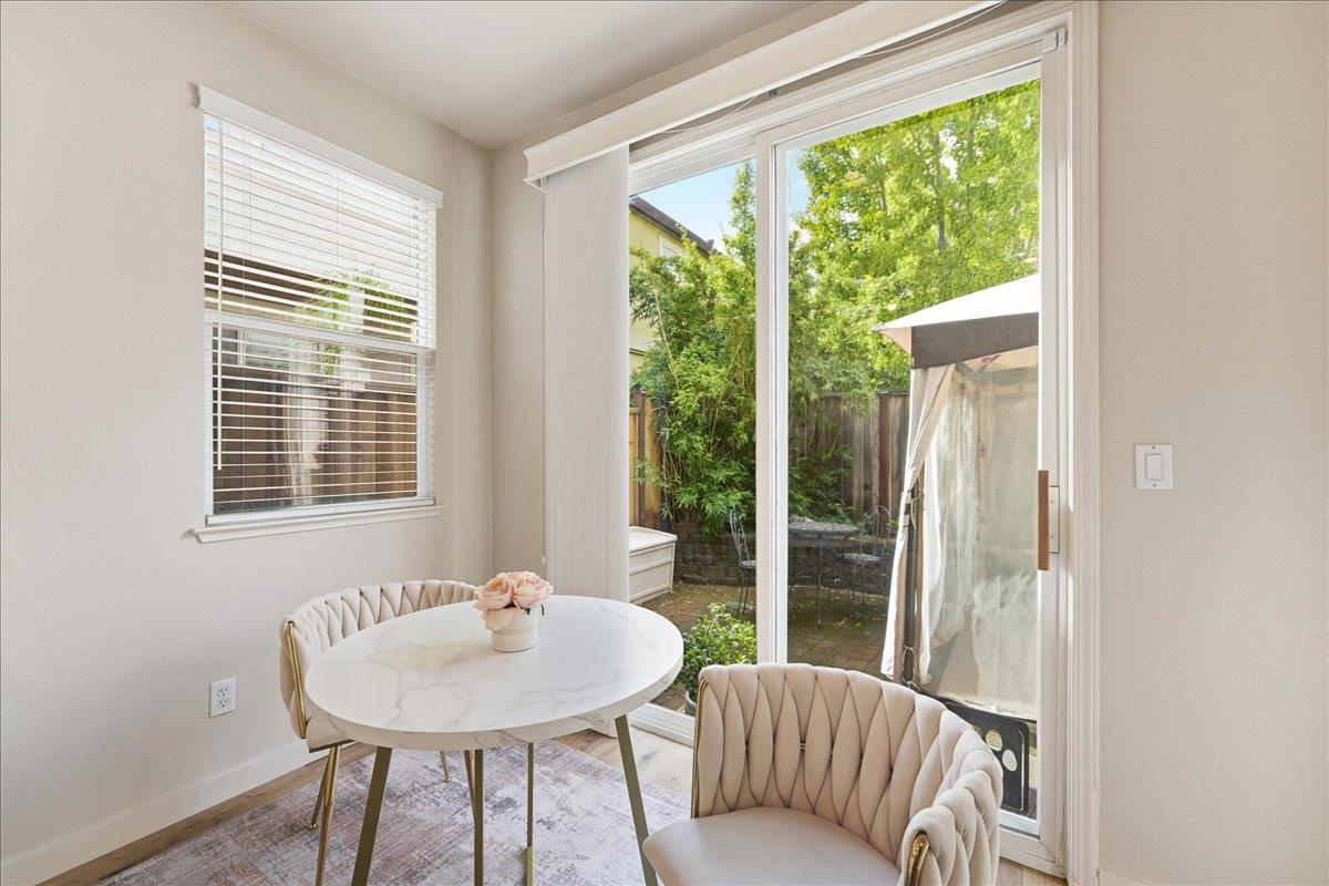 Detail Gallery Image 12 of 48 For 705 Otter Ct, Fairfield,  CA 94533 - 3 Beds | 2/1 Baths