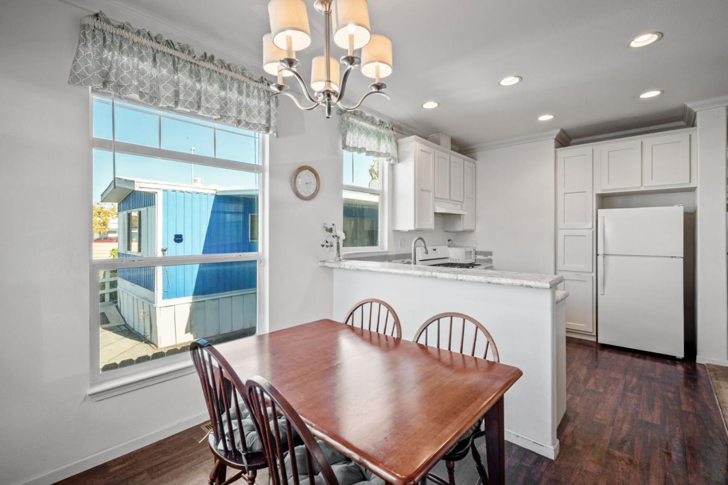 Detail Gallery Image 9 of 25 For 8282 Murray #90 Ave #90,  Gilroy,  CA 95020 - 3 Beds | 2 Baths