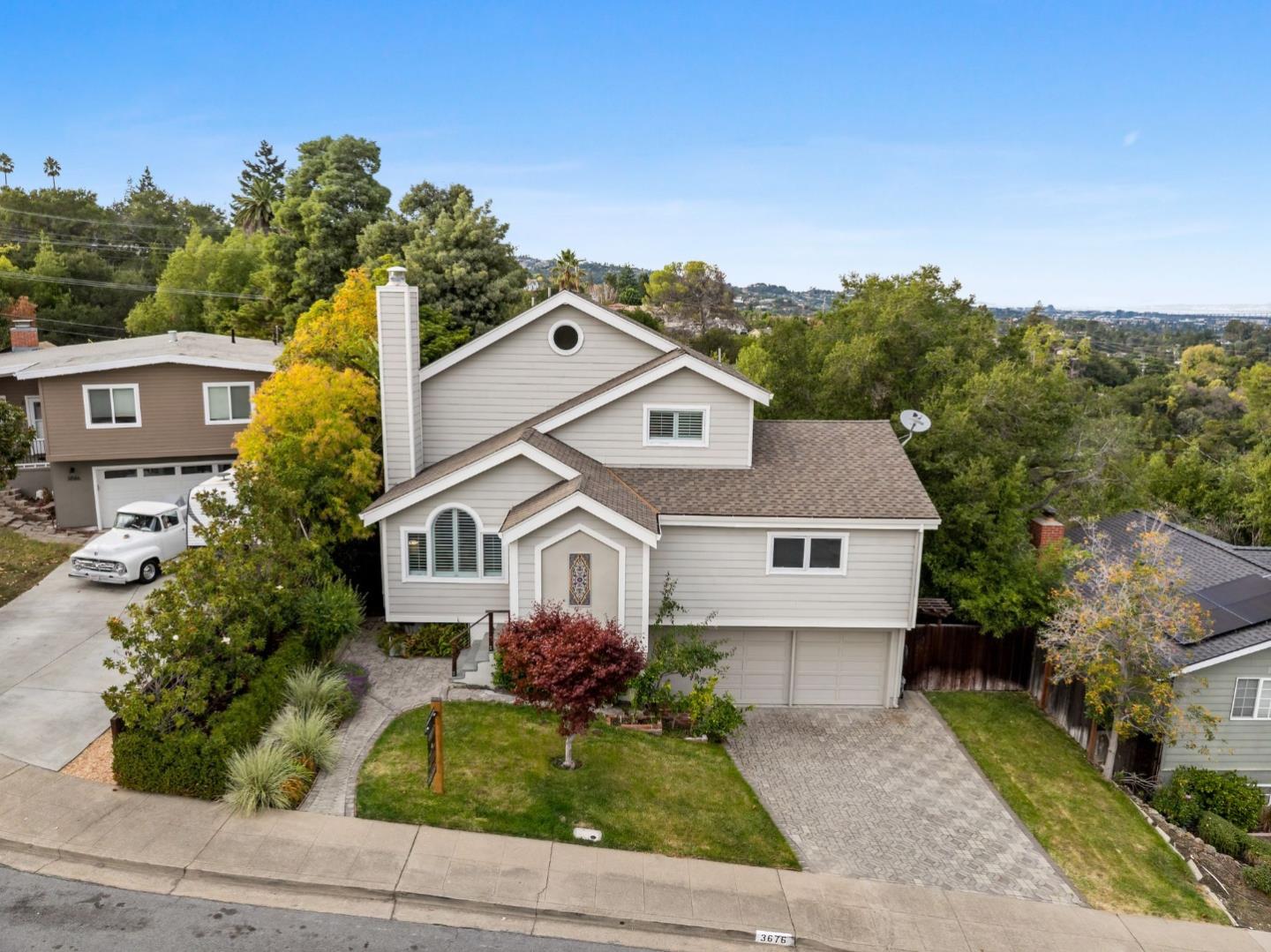 Detail Gallery Image 3 of 65 For 3676 Mcnulty Way, Redwood City,  CA 94061 - 3 Beds | 2 Baths