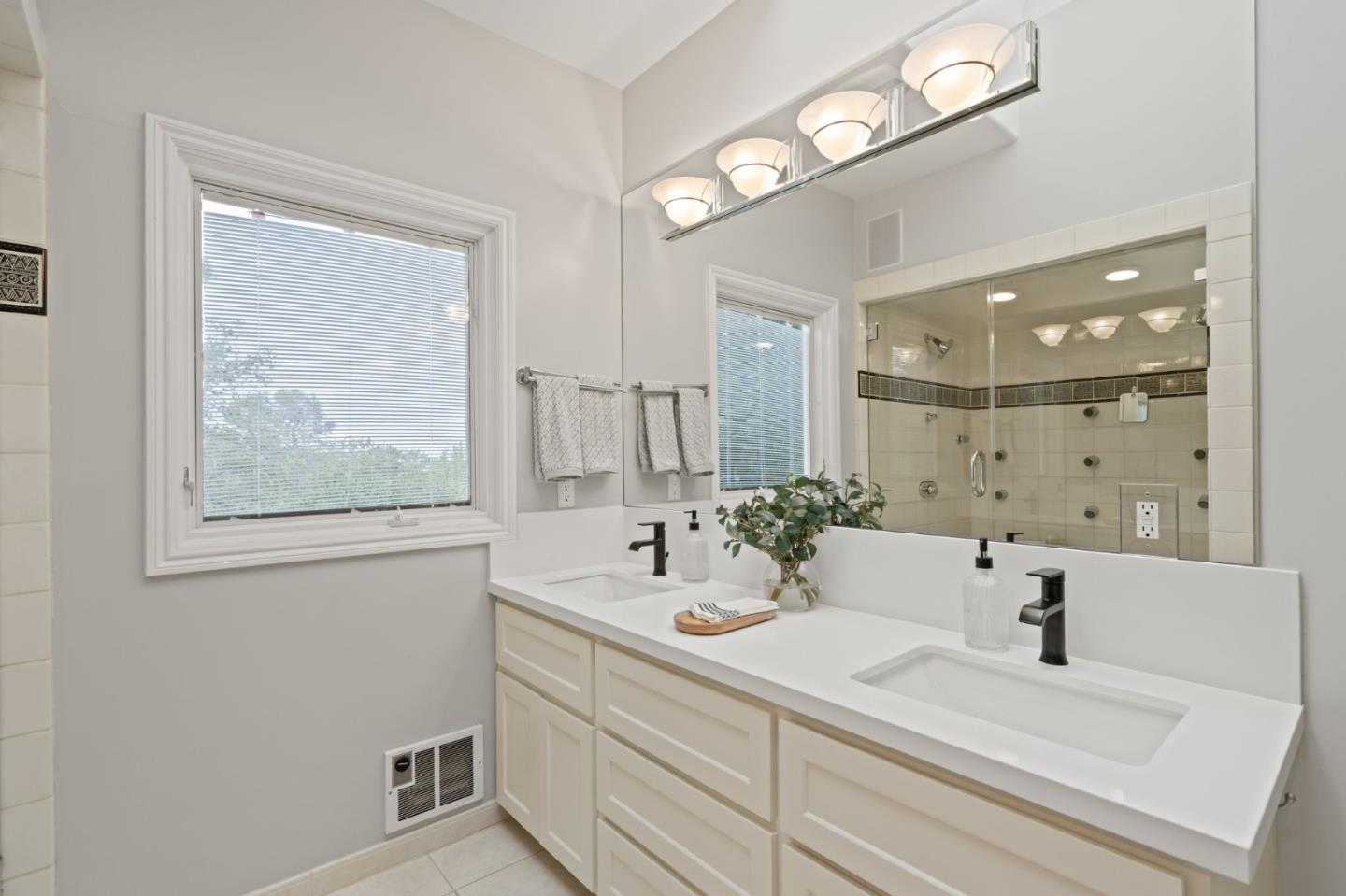 Detail Gallery Image 33 of 65 For 3676 Mcnulty Way, Redwood City,  CA 94061 - 3 Beds | 2 Baths