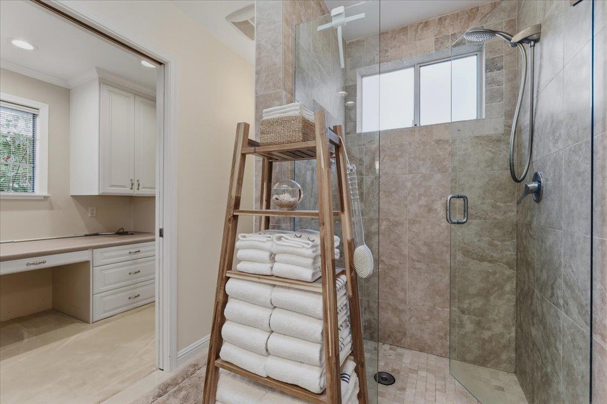 Detail Gallery Image 20 of 35 For 19095 Saratoga Glen Pl, Saratoga,  CA 95070 - 4 Beds | 2/1 Baths