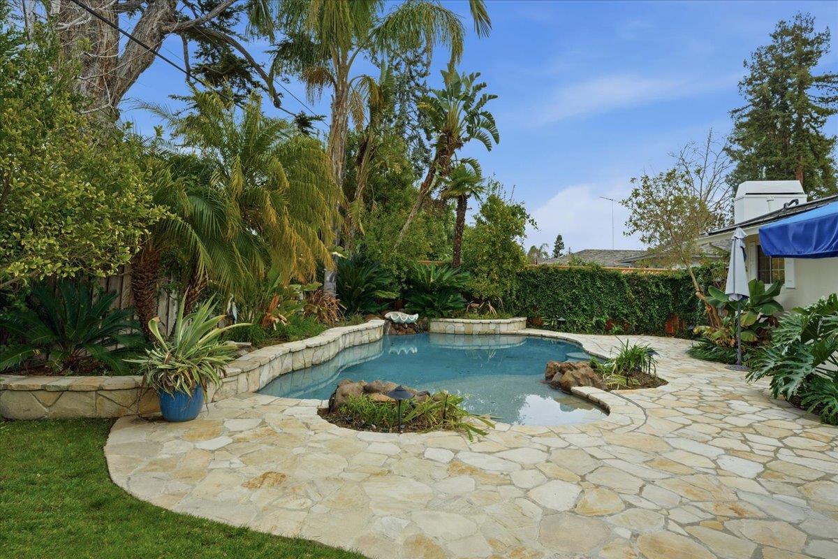 Detail Gallery Image 26 of 35 For 19095 Saratoga Glen Pl, Saratoga,  CA 95070 - 4 Beds | 2/1 Baths