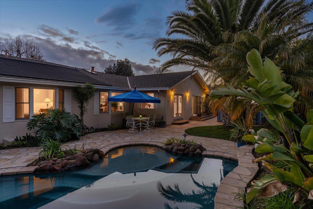 Detail Gallery Image 29 of 35 For 19095 Saratoga Glen Pl, Saratoga,  CA 95070 - 4 Beds | 2/1 Baths