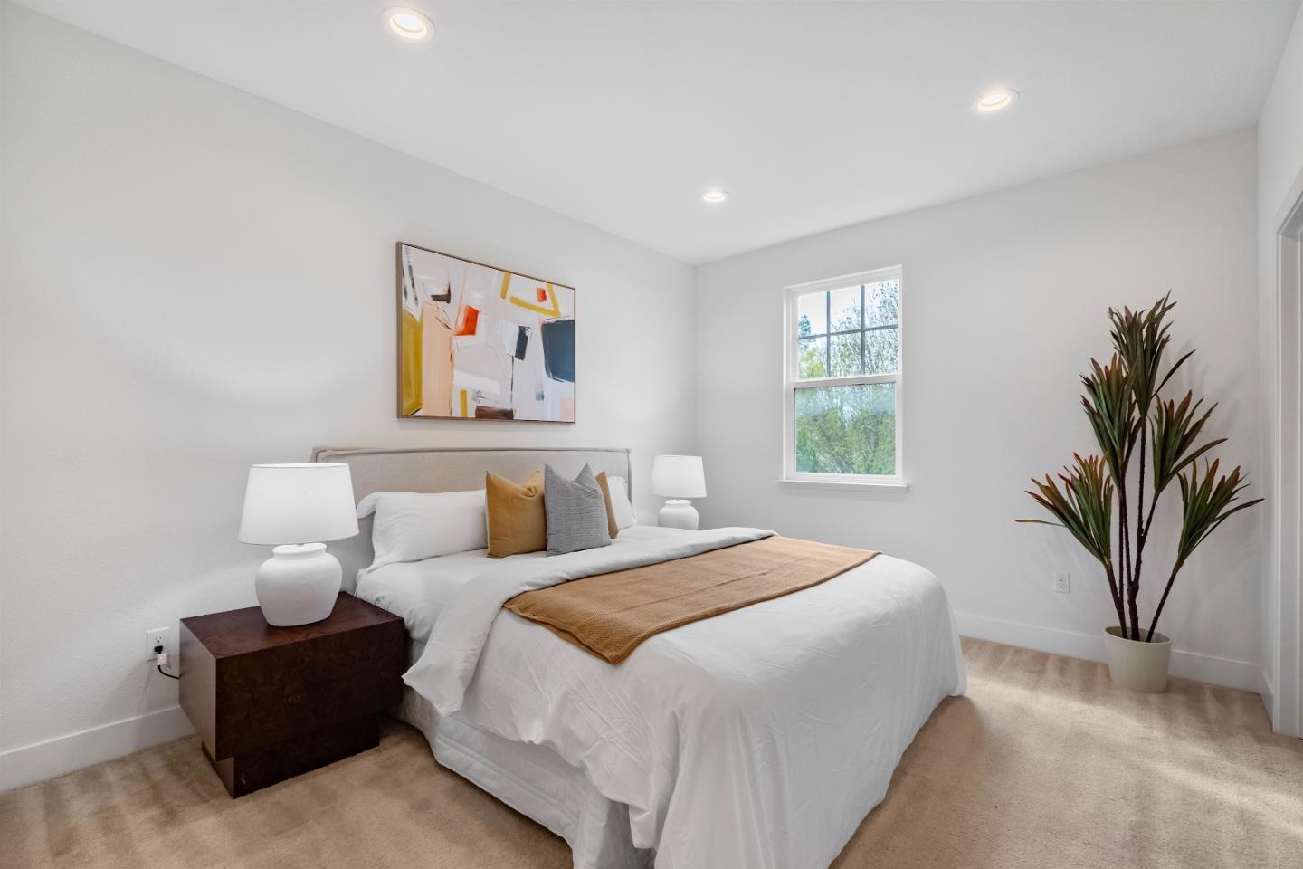 Detail Gallery Image 14 of 30 For 1038 Barberry Ter, Sunnyvale,  CA 94086 - 4 Beds | 3/1 Baths