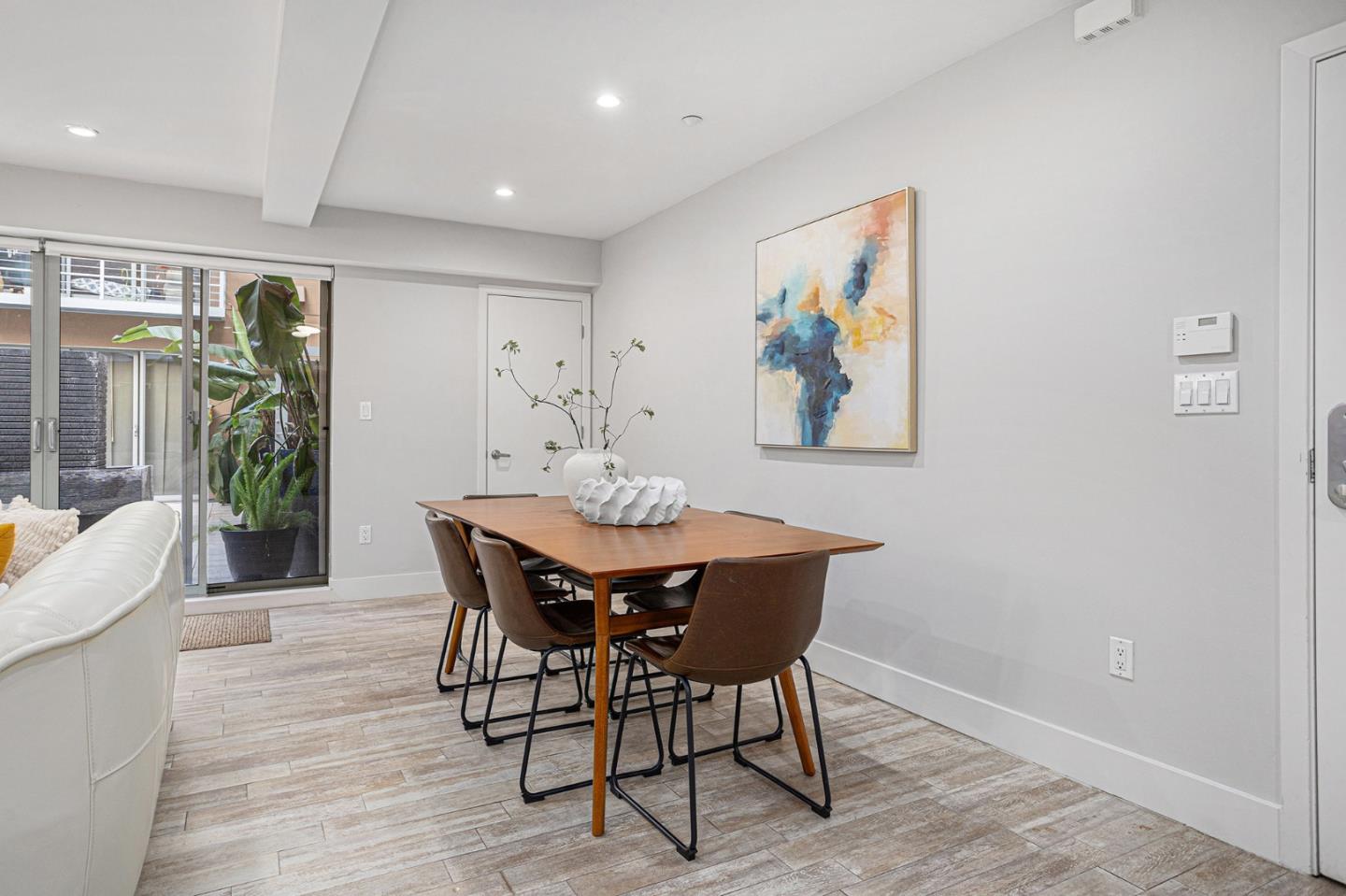 Detail Gallery Image 10 of 19 For 1158 Sutter St #UNIT 2,  San Francisco,  CA 94109 - 2 Beds | 2 Baths