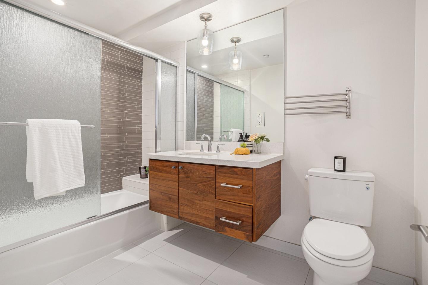 Detail Gallery Image 13 of 19 For 1158 Sutter St #UNIT 2,  San Francisco,  CA 94109 - 2 Beds | 2 Baths