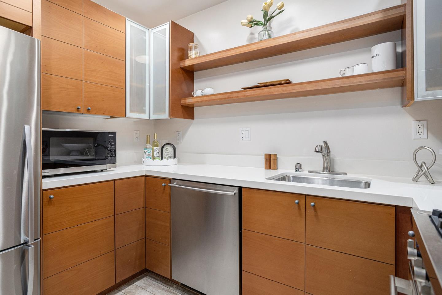 Detail Gallery Image 9 of 19 For 1158 Sutter St #UNIT 2,  San Francisco,  CA 94109 - 2 Beds | 2 Baths