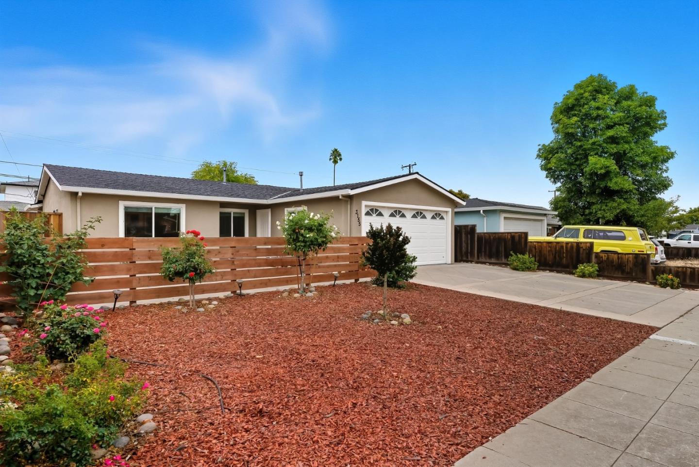 Detail Gallery Image 3 of 34 For 3155 Franela Dr, San Jose,  CA 95124 - 4 Beds | 2 Baths