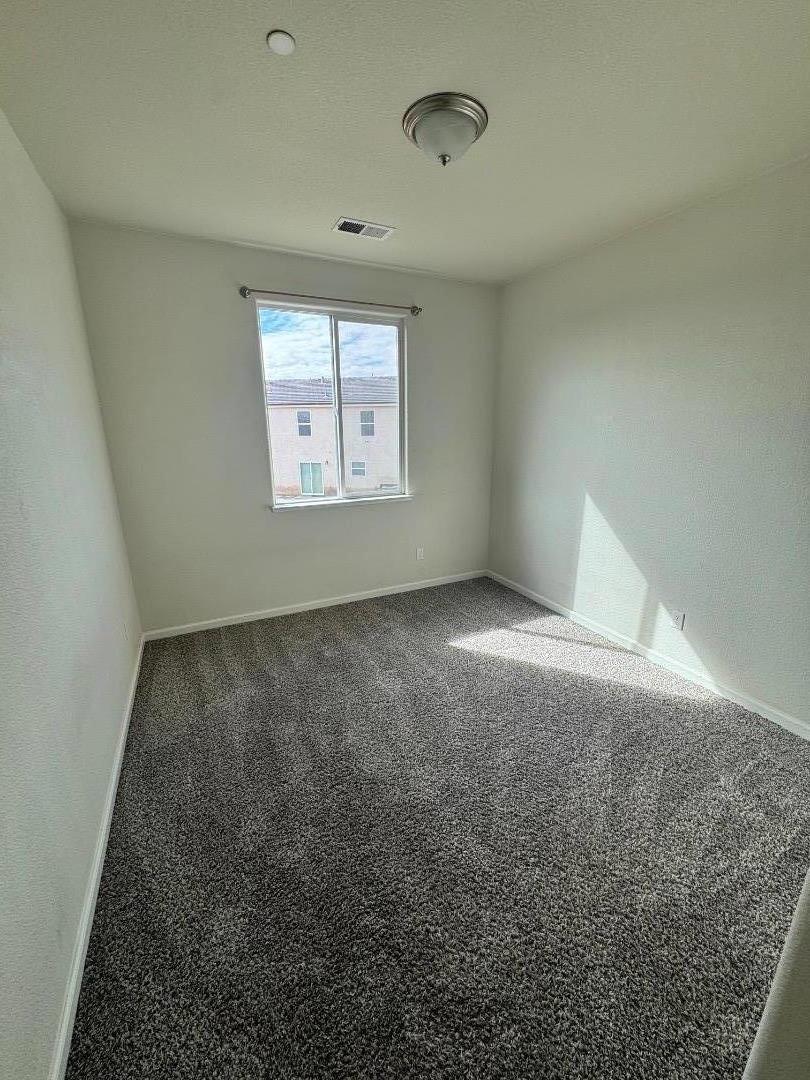 Detail Gallery Image 22 of 25 For 663 Pinelli Dr, Los Banos,  CA 93635 - 4 Beds | 2/1 Baths