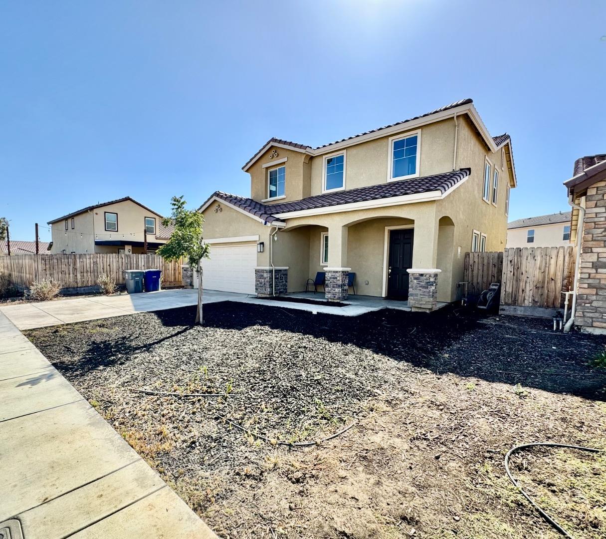 Detail Gallery Image 4 of 25 For 663 Pinelli Dr, Los Banos,  CA 93635 - 4 Beds | 2/1 Baths
