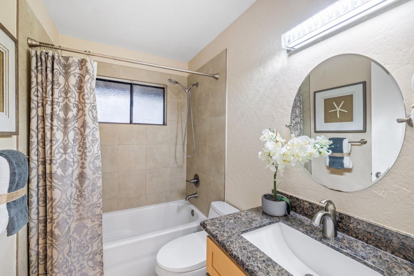 Detail Gallery Image 21 of 37 For 14355 Saratoga Ave #B,  Saratoga,  CA 95070 - 3 Beds | 2 Baths