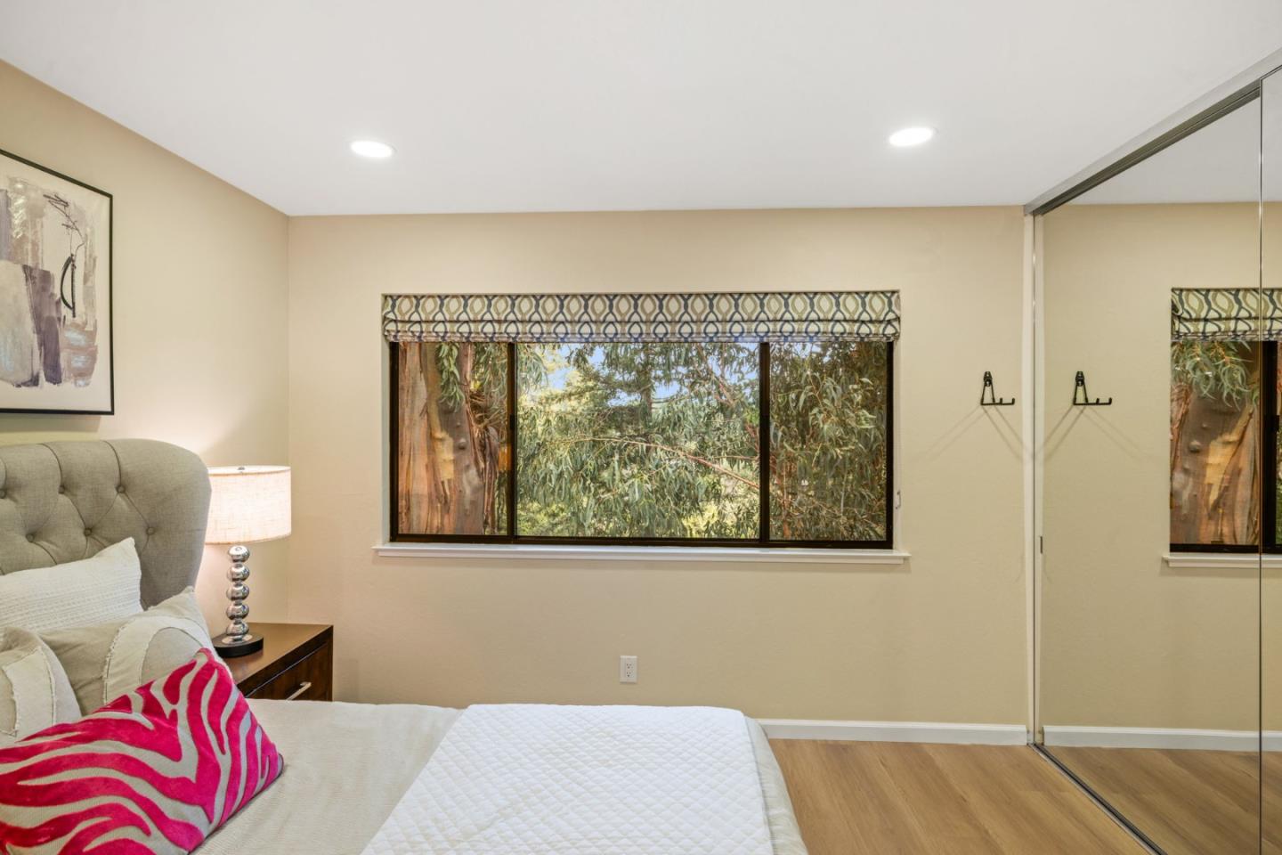 Detail Gallery Image 23 of 37 For 14355 Saratoga Ave #B,  Saratoga,  CA 95070 - 3 Beds | 2 Baths