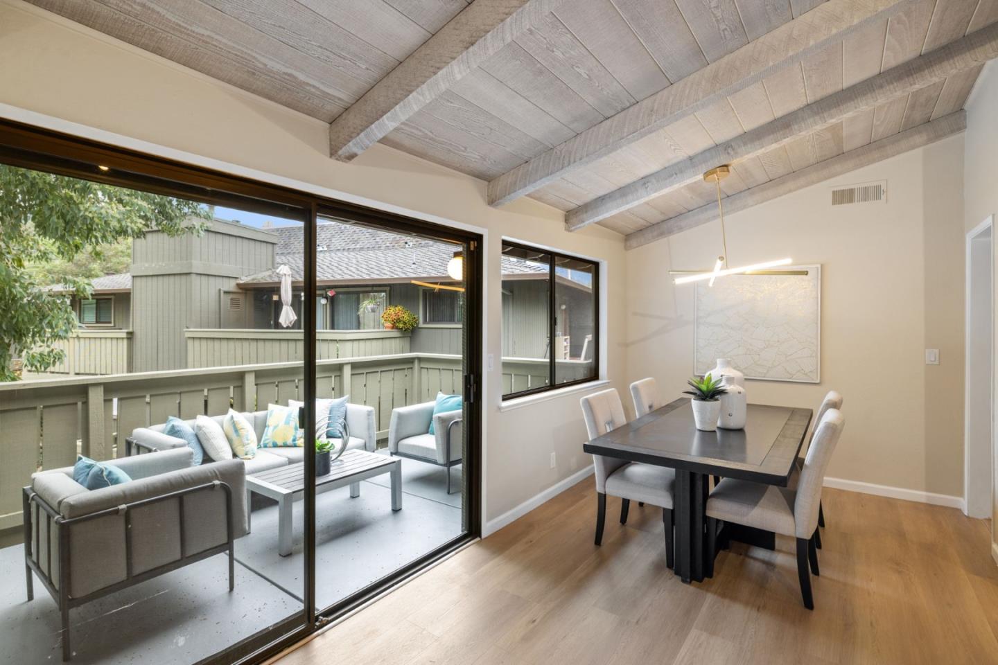 Detail Gallery Image 9 of 37 For 14355 Saratoga Ave #B,  Saratoga,  CA 95070 - 3 Beds | 2 Baths