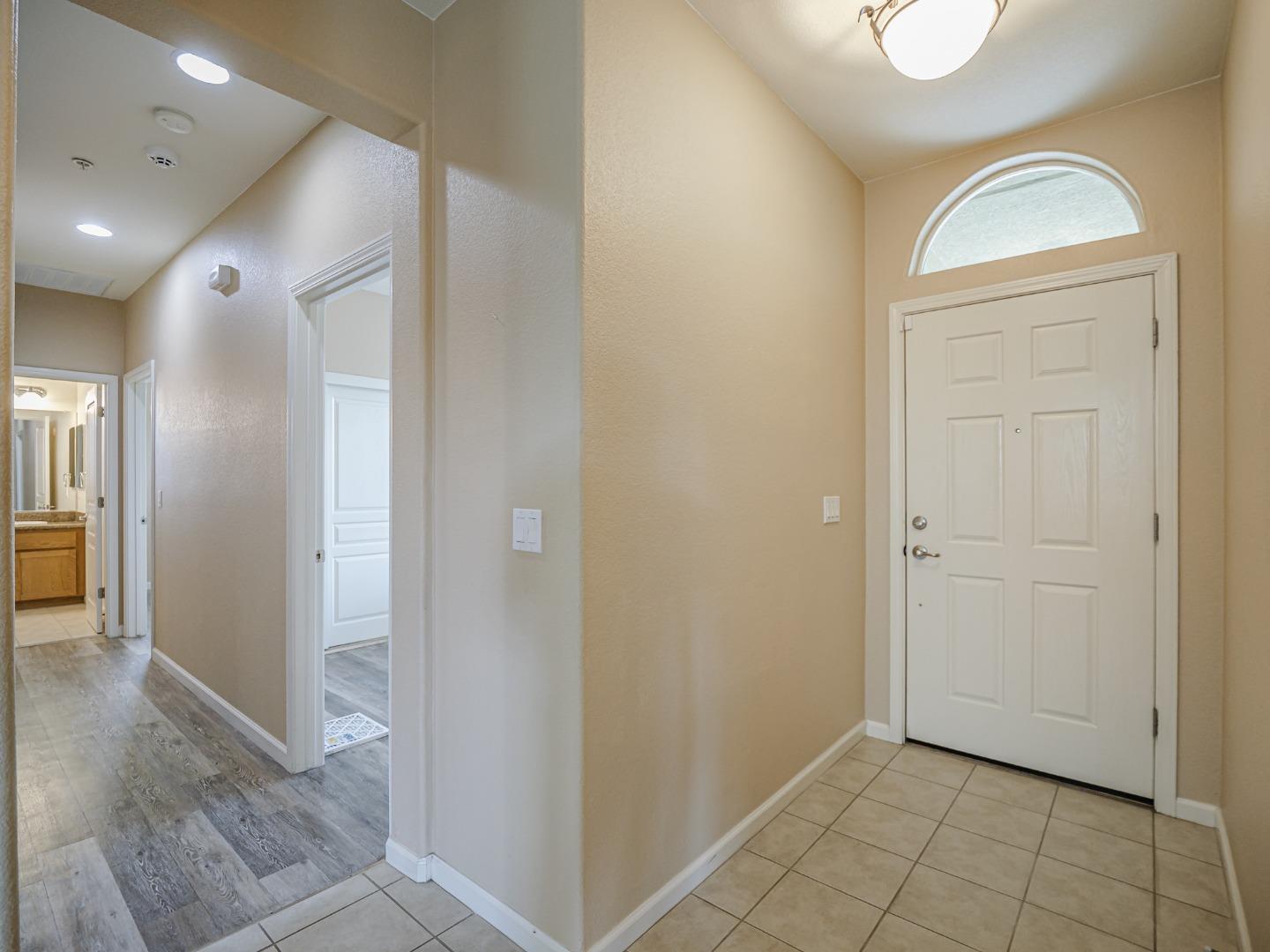 Detail Gallery Image 4 of 38 For 443 Vivienne Dr, Watsonville,  CA 95076 - 3 Beds | 2 Baths