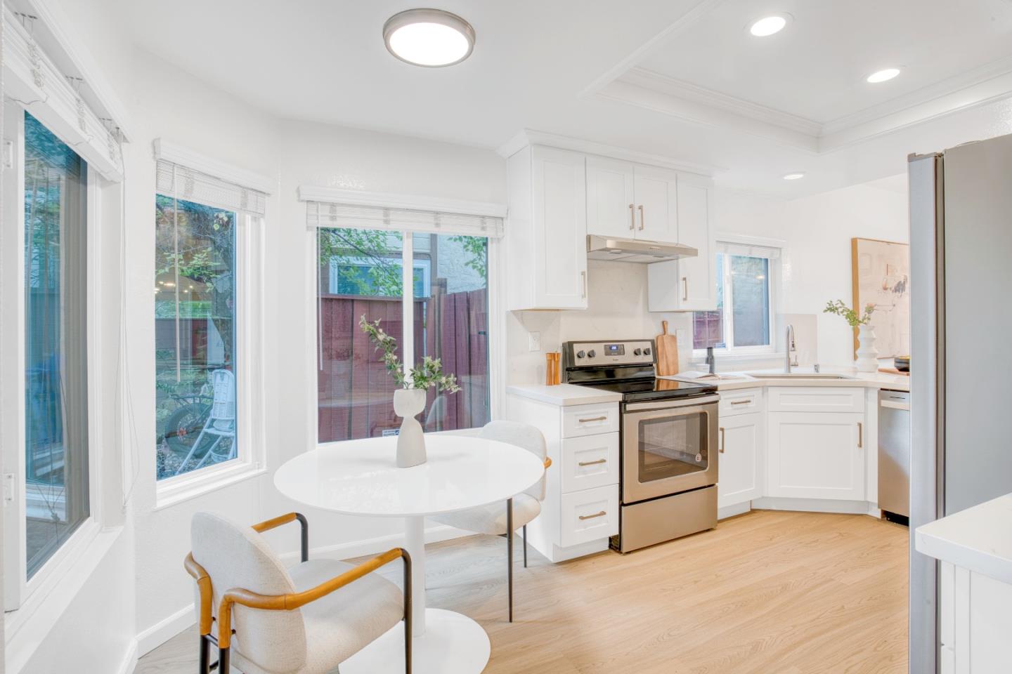 Detail Gallery Image 8 of 40 For 34768 Swain Cmn, Fremont,  CA 94555 - 3 Beds | 2/1 Baths