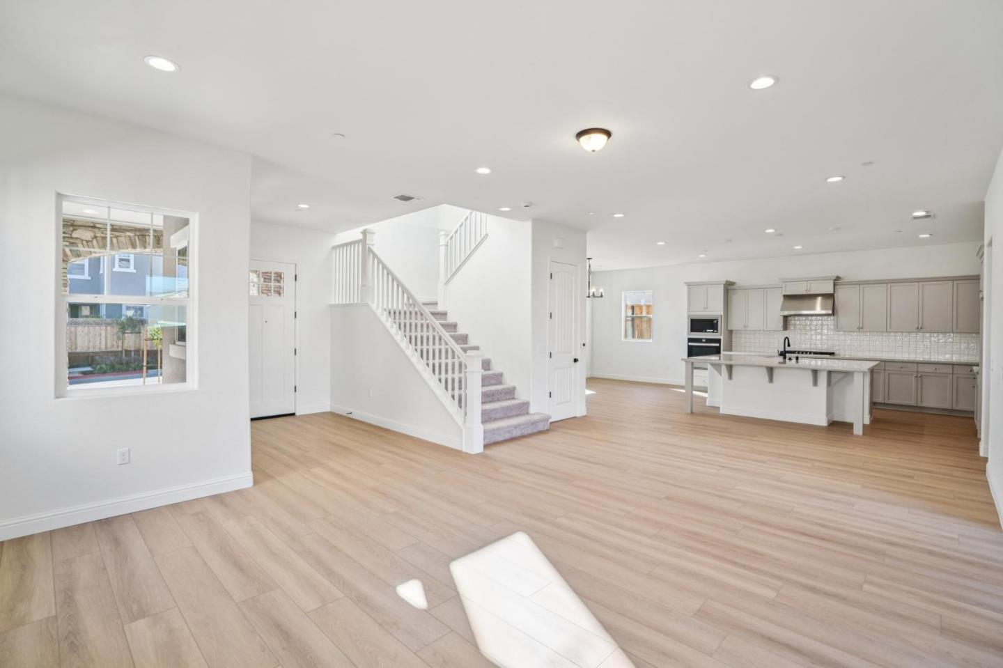 Detail Gallery Image 14 of 49 For 607 Santa Ynez Way, Marina,  CA 93933 - 3 Beds | 2 Baths