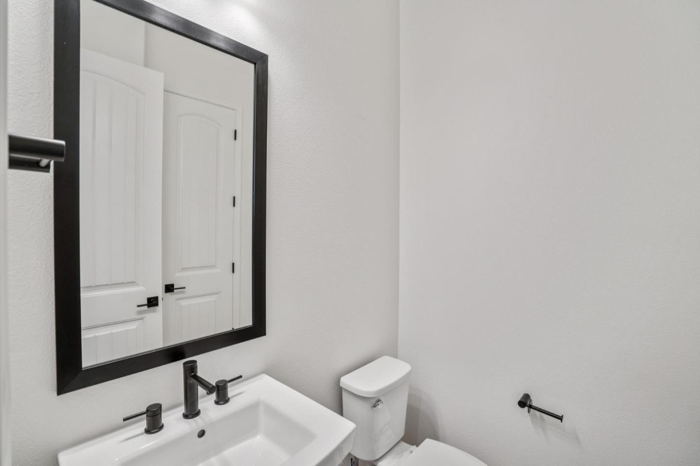 Detail Gallery Image 25 of 49 For 607 Santa Ynez Way, Marina,  CA 93933 - 3 Beds | 2 Baths