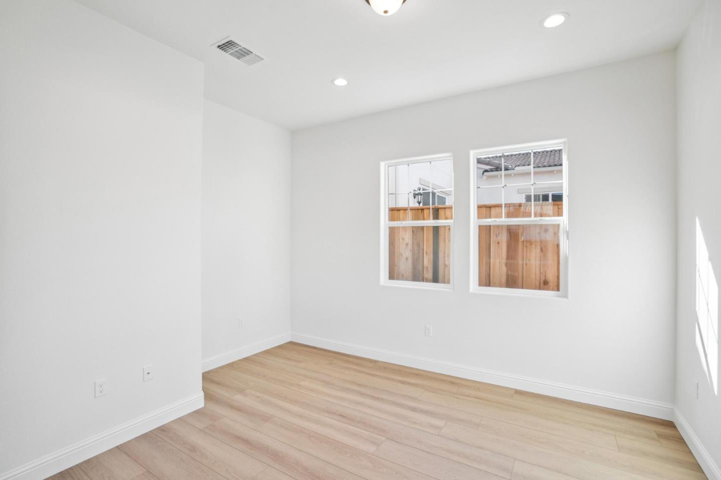 Detail Gallery Image 26 of 49 For 607 Santa Ynez Way, Marina,  CA 93933 - 3 Beds | 2 Baths