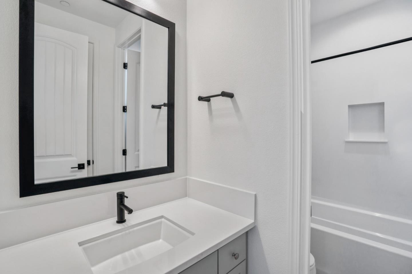 Detail Gallery Image 32 of 49 For 607 Santa Ynez Way, Marina,  CA 93933 - 3 Beds | 2 Baths