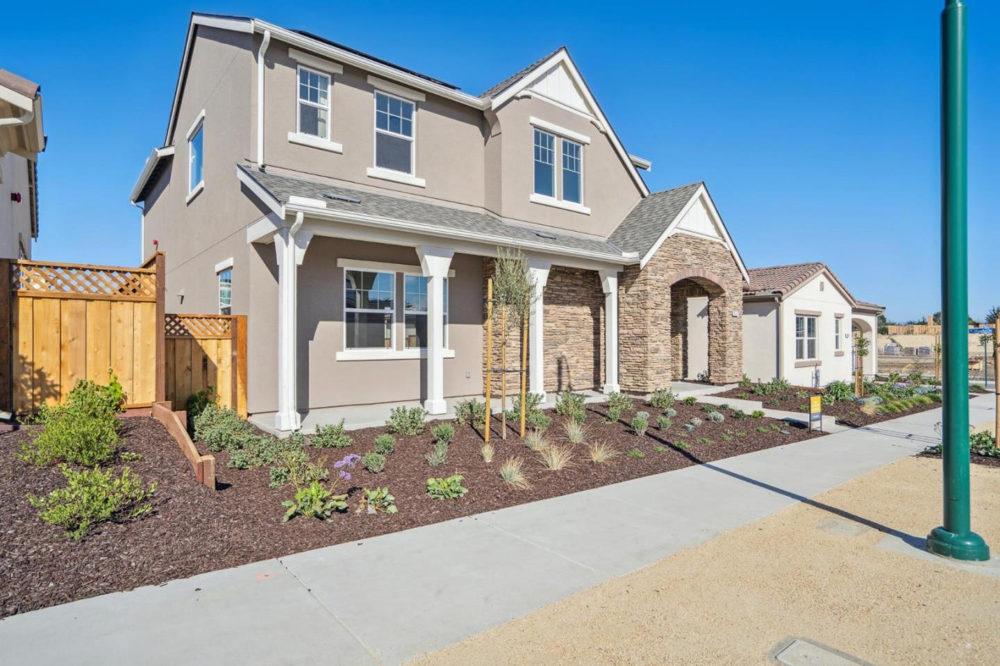 Detail Gallery Image 6 of 49 For 607 Santa Ynez Way, Marina,  CA 93933 - 3 Beds | 2 Baths