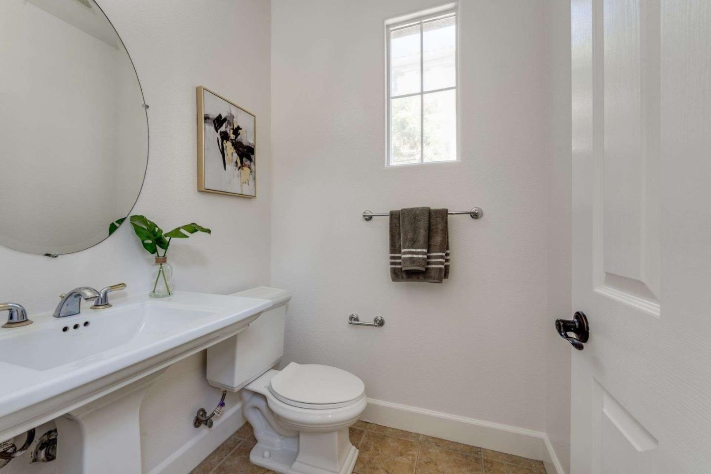 Detail Gallery Image 14 of 32 For 3048 Mary Helen Ln, San Jose,  CA 95136 - 4 Beds | 3/1 Baths