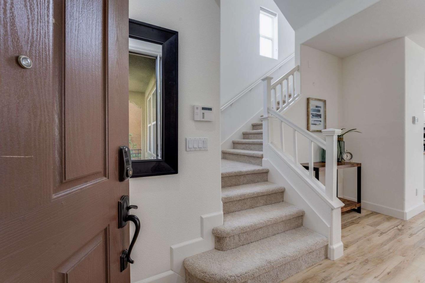 Detail Gallery Image 20 of 32 For 3048 Mary Helen Ln, San Jose,  CA 95136 - 4 Beds | 3/1 Baths