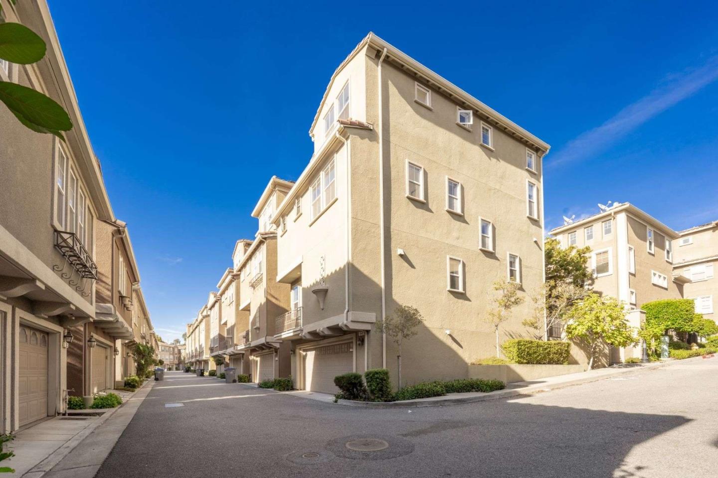 Detail Gallery Image 30 of 32 For 3048 Mary Helen Ln, San Jose,  CA 95136 - 4 Beds | 3/1 Baths