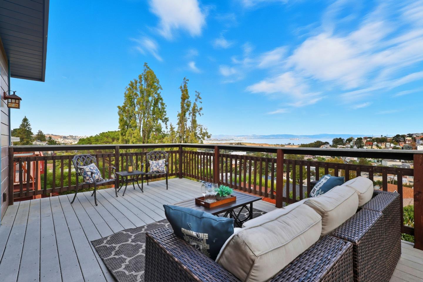 Detail Gallery Image 11 of 36 For 245 Sierra Point Rd, Brisbane,  CA 94005 - 4 Beds | 4 Baths