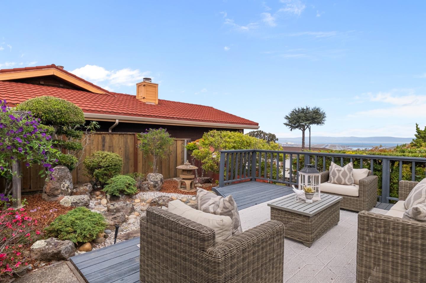 Detail Gallery Image 61 of 93 For 2700 Mariposa Dr, Burlingame,  CA 94010 - 4 Beds | 3/1 Baths