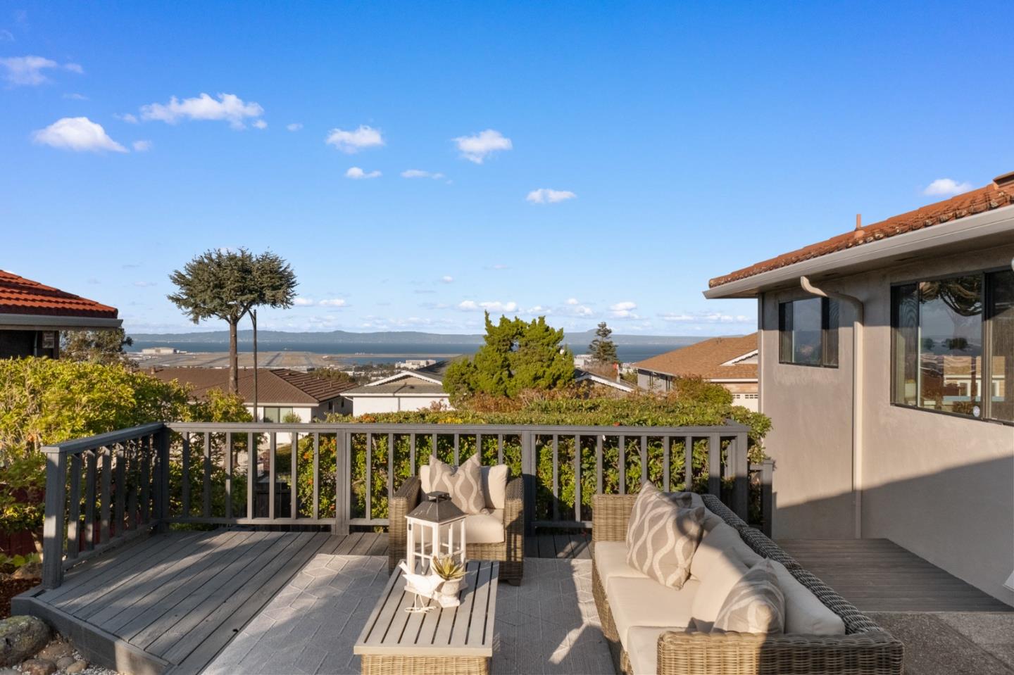 Detail Gallery Image 63 of 93 For 2700 Mariposa Dr, Burlingame,  CA 94010 - 4 Beds | 3/1 Baths