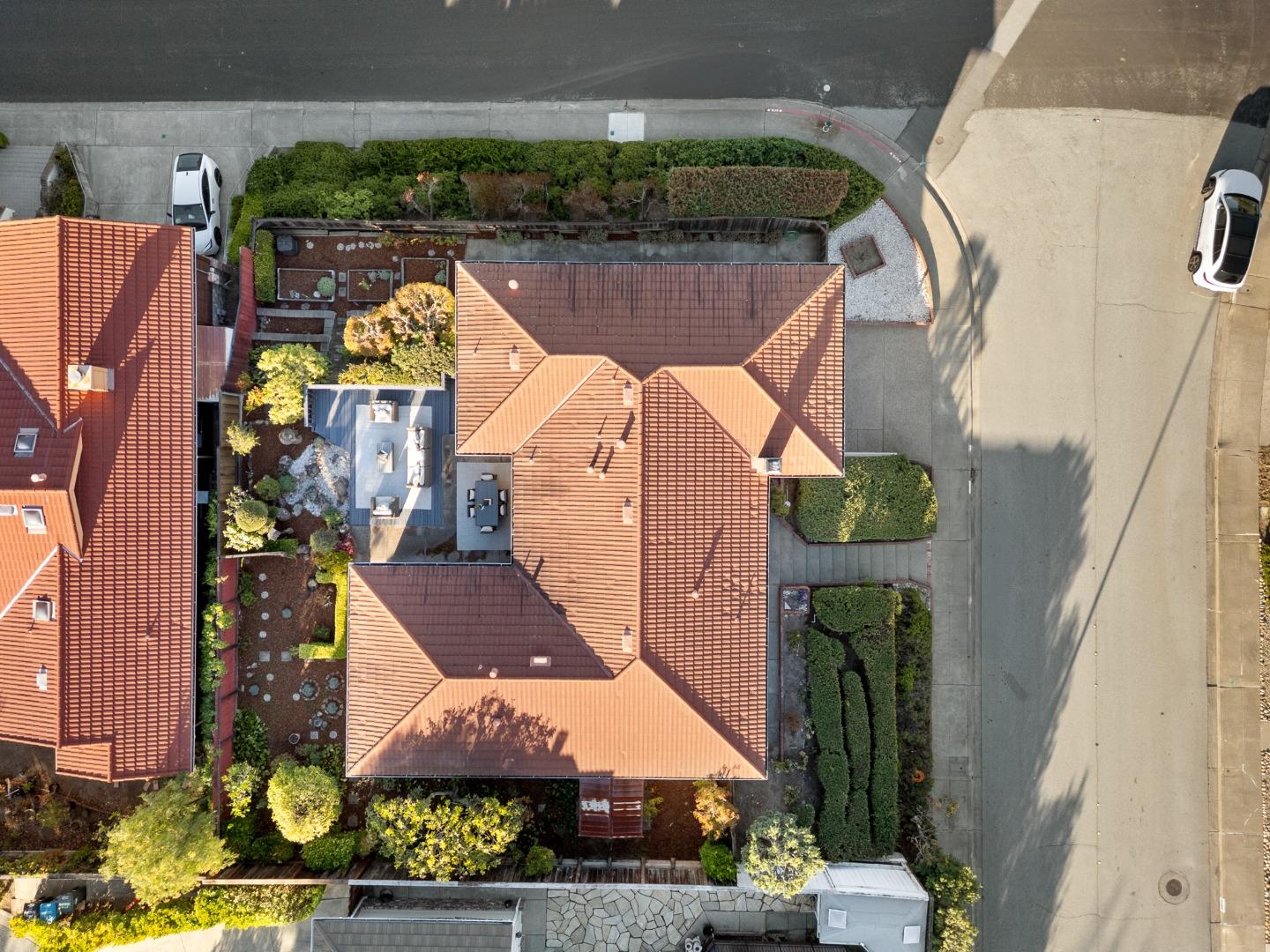 Detail Gallery Image 85 of 93 For 2700 Mariposa Dr, Burlingame,  CA 94010 - 4 Beds | 3/1 Baths