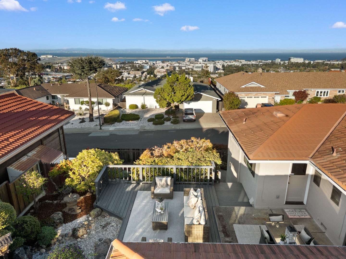 Detail Gallery Image 87 of 93 For 2700 Mariposa Dr, Burlingame,  CA 94010 - 4 Beds | 3/1 Baths